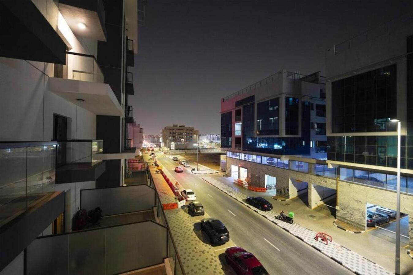 Appartement Brown Stone - Dragon Mart International